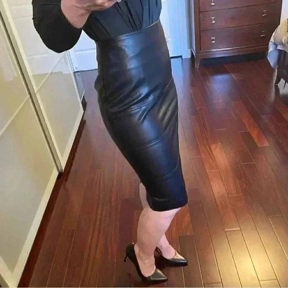 Reitman’s Black Faux Leather Pencil Skirt High Waisted Size 4 - Picture 16 of 16